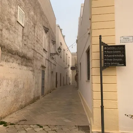 Lucente & 3* אוג'נטו