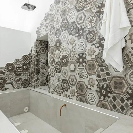 Lucente & 4* ウジェント